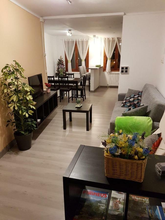 Casa Ponet Villa Valencia D'Aneu Екстериор снимка